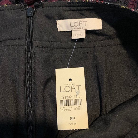 Never Worn Ann Taylor Loft high waisted, floral skirt - Picture 2 of 3